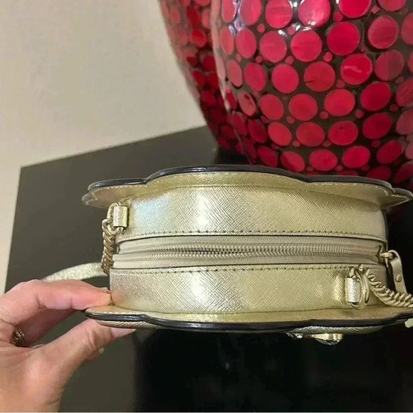 Kate Spade Beehive 🐝 Crossbody bag - Picture 7 of 10